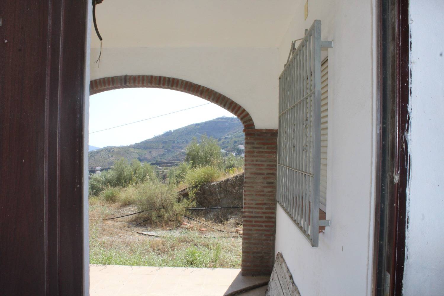 Våning uthyres i Canillas de Albaida